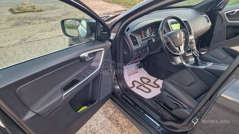Volvo XC60 2.4 D4 AWD MOMENTUM