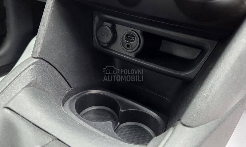 Peugeot 208 1.2 Style NOV