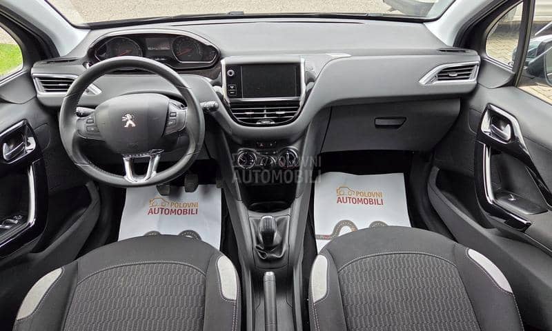 Peugeot 208 1.2 Style NOV