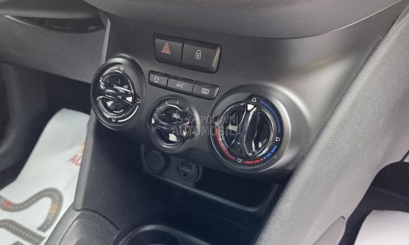 Peugeot 208 1.2 Style NOV