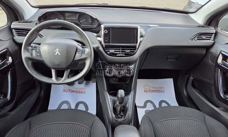 Peugeot 208 1.2 Navi/131.000km