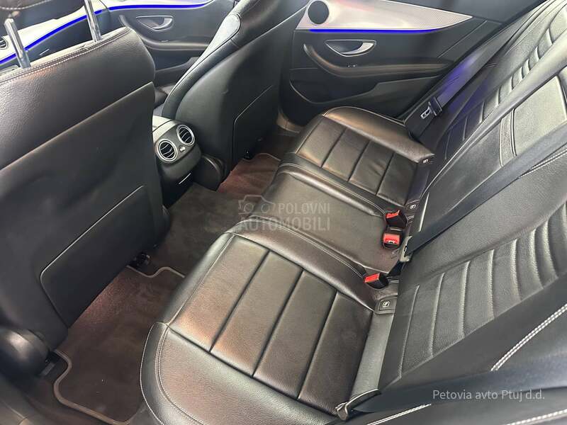 Mercedes Benz E 300 