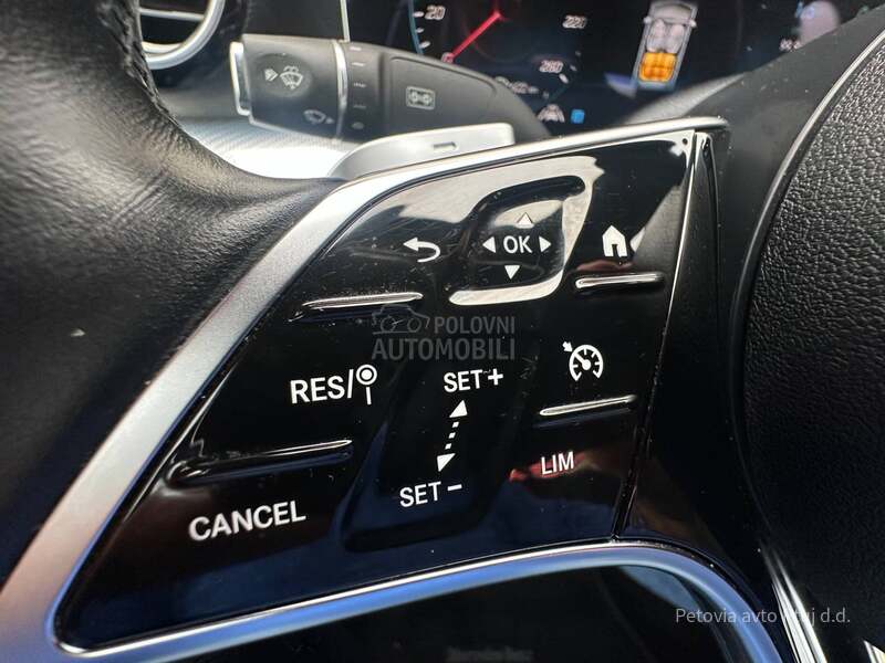 Mercedes Benz E 300 
