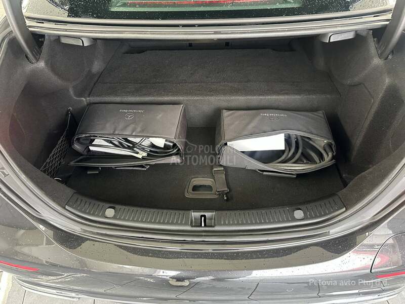 Mercedes Benz E 300 
