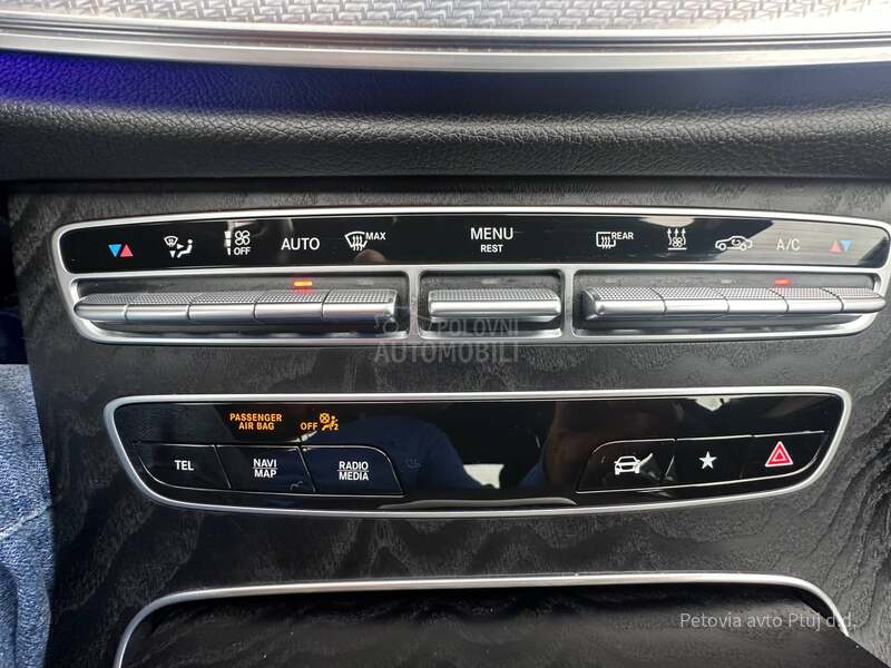 Mercedes Benz E 300 