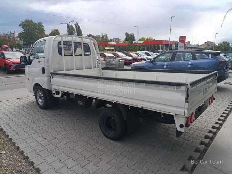 Kia K2500 K2500 2.5 CRDi 6MT
