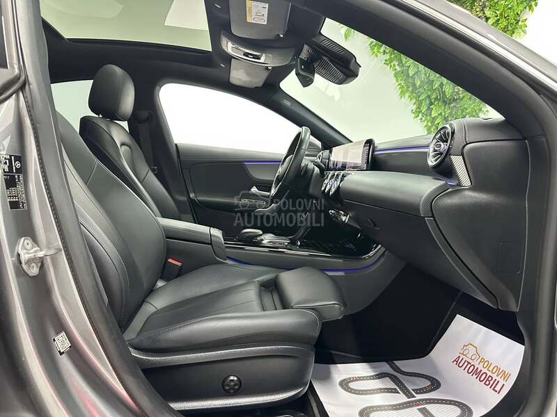 Mercedes Benz CLA 180 CDI  PAN AMB AUT