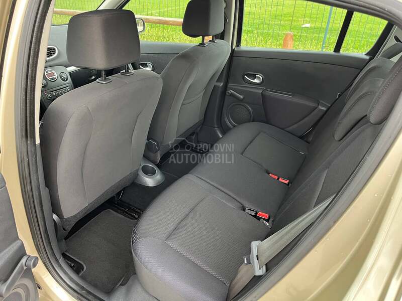 Renault Clio 1.6