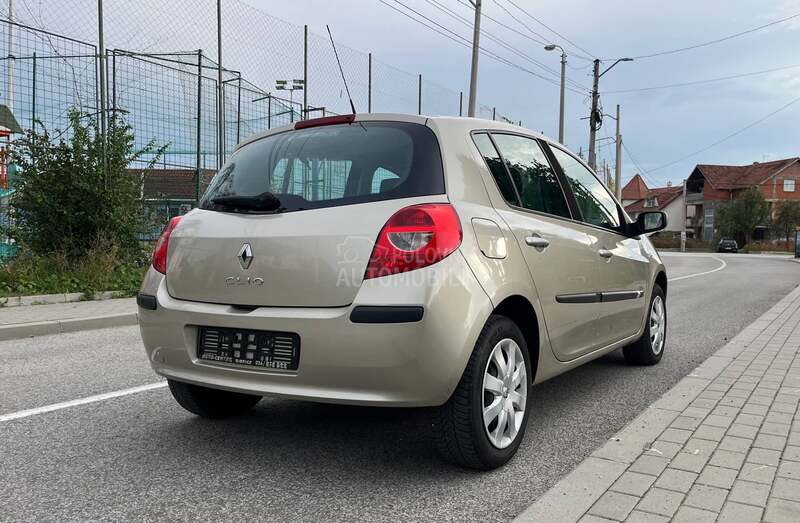 Renault Clio 1.6