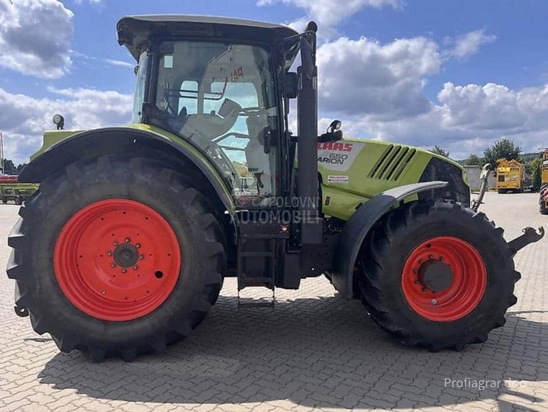 Claas Arion 650