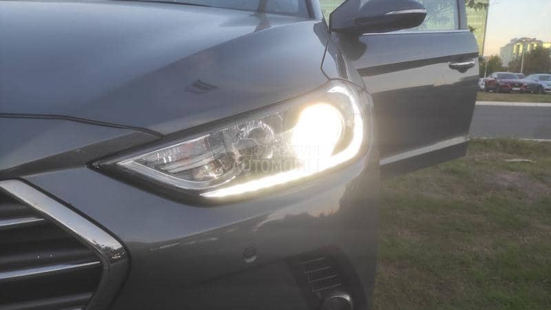 Hyundai Elantra 
