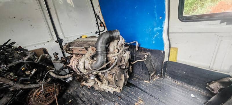 Saab 9-3 1.8t 2005. god. -  kompletan auto u delovima