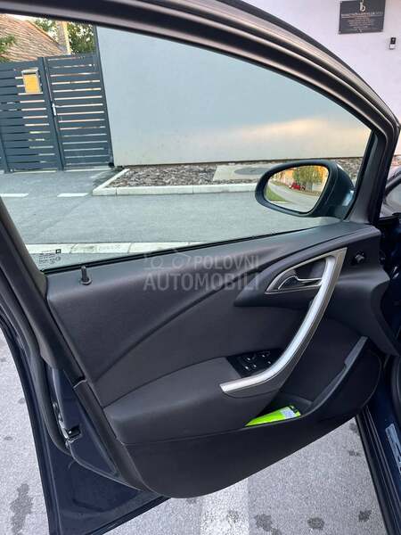 Opel Astra J 1.7 CDTI