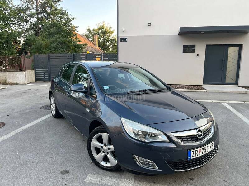 Opel Astra J 1.7 CDTI
