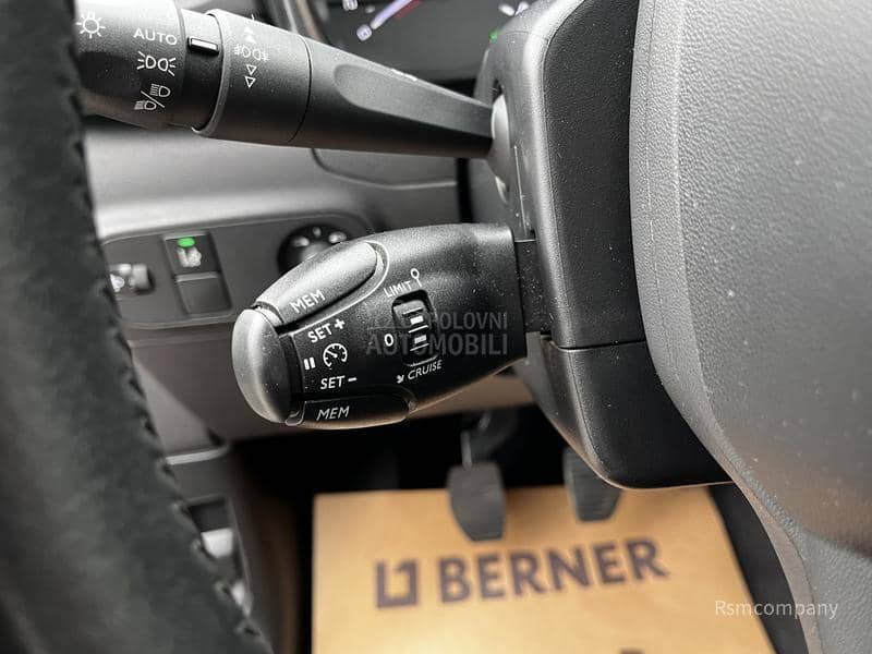 Citroen C3 1.2 SHINE/KAMERA