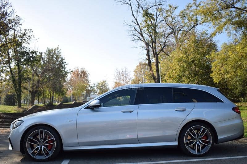Mercedes Benz E 53 AMG 4MATIC plus