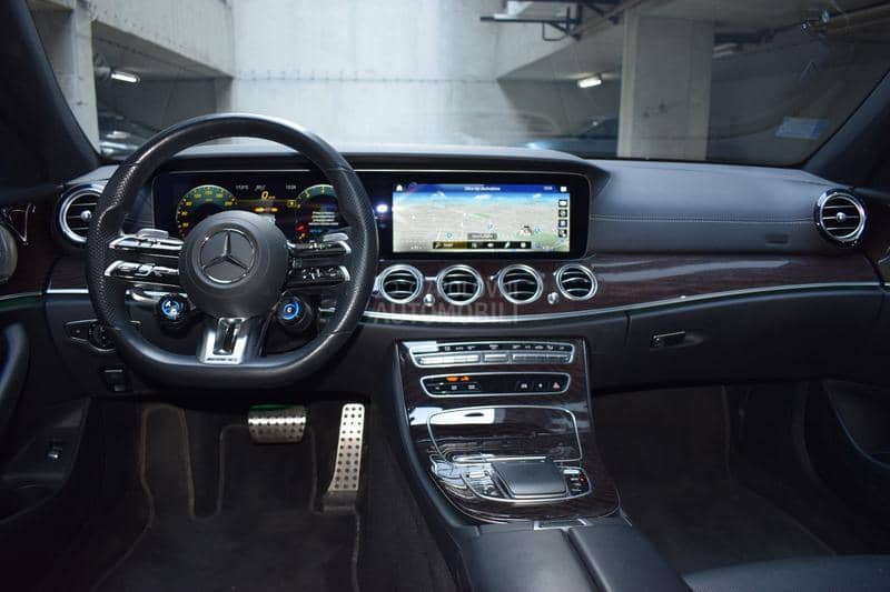 Mercedes Benz E 53 AMG 4MATIC plus