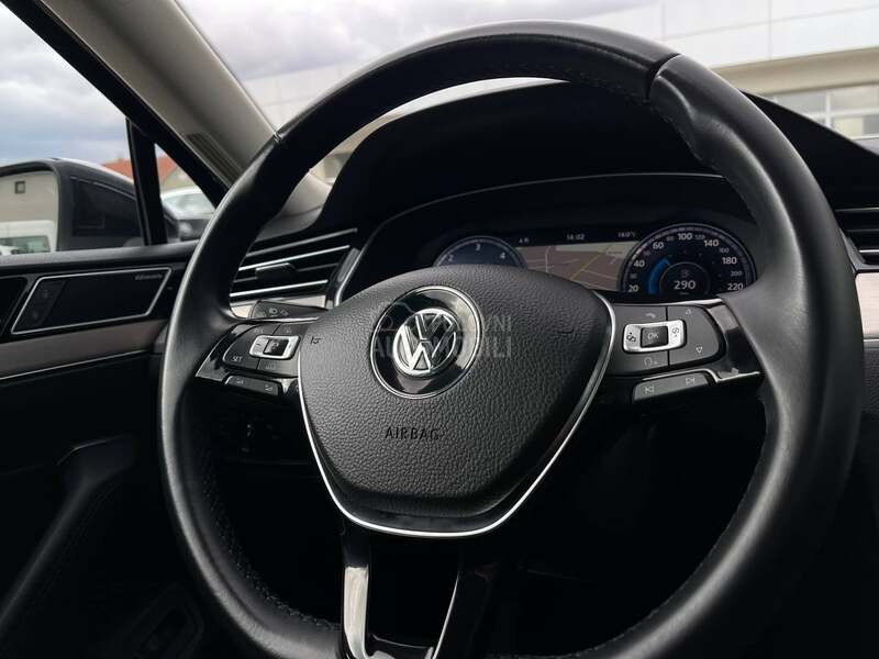 Volkswagen Passat B8 2.0 TDI 4x4 LED CH