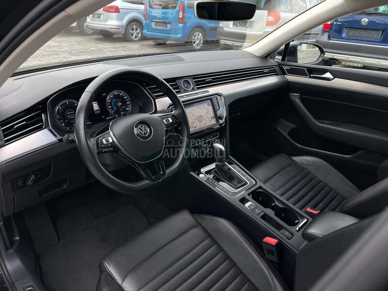Volkswagen Passat B8 2.0 TDI 4x4 LED CH