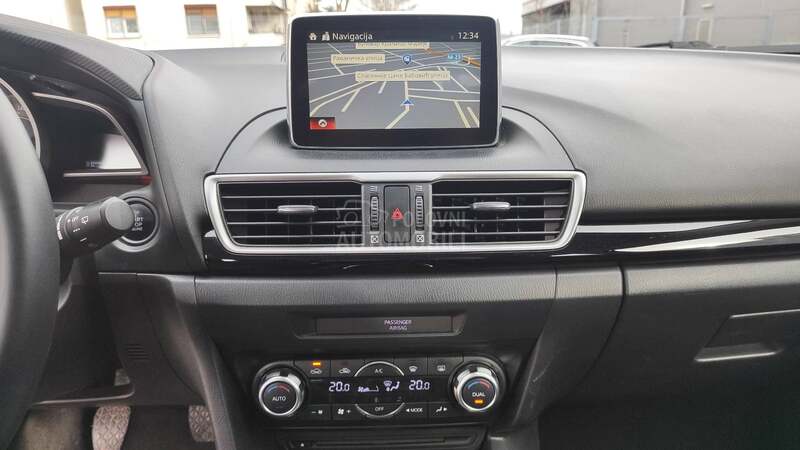 Mazda 3 2.0 SkyActiv