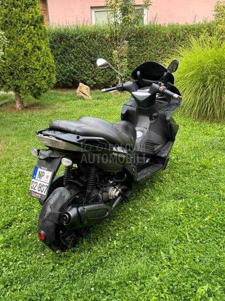 Gilera Nexus