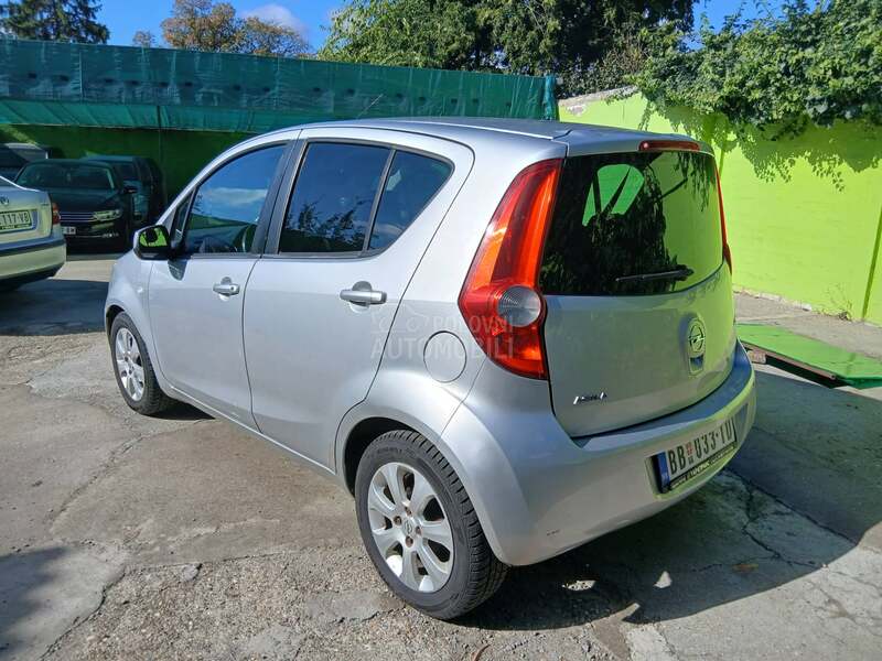 Opel Agila 1.2