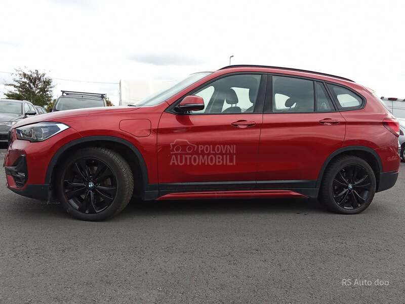 BMW X1 BMV X1 XDRIVE25E 5D