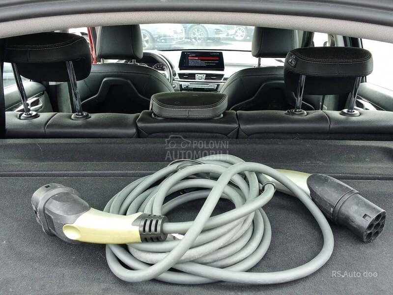 BMW X1 BMV X1 XDRIVE25E 5D