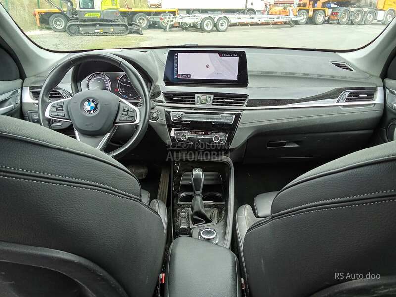 BMW X1 BMV X1 XDRIVE25E 5D