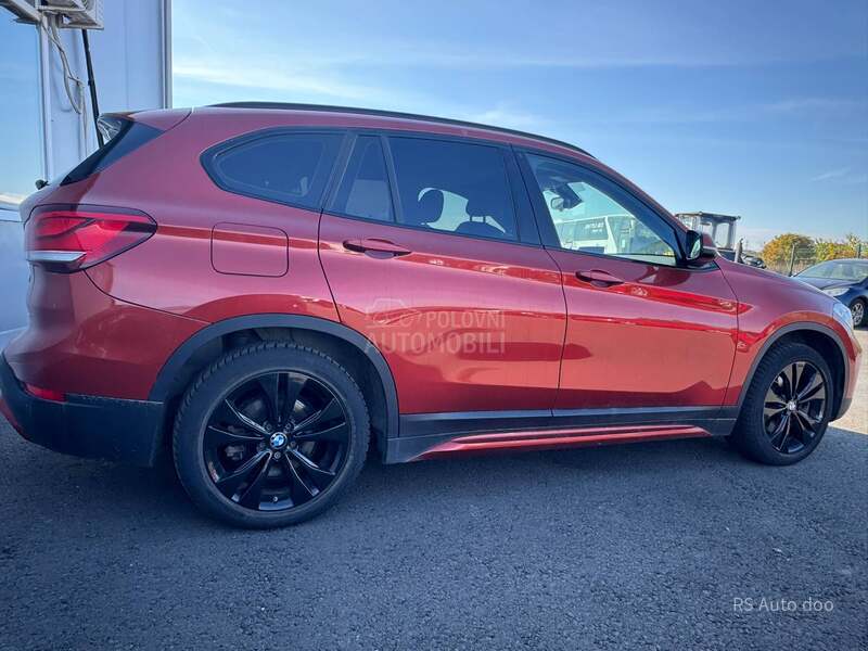 BMW X1 BMV X1 XDRIVE25E 5D