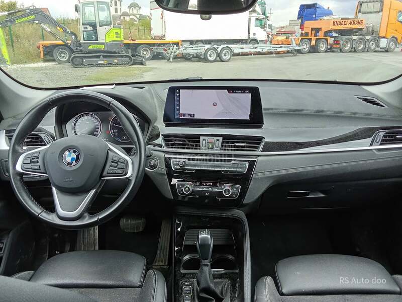 BMW X1 BMV X1 XDRIVE25E 5D