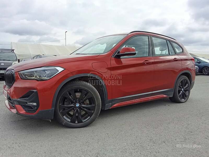 BMW X1 BMV X1 XDRIVE25E 5D