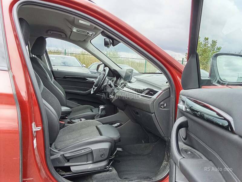 BMW X1 BMV X1 XDRIVE25E 5D