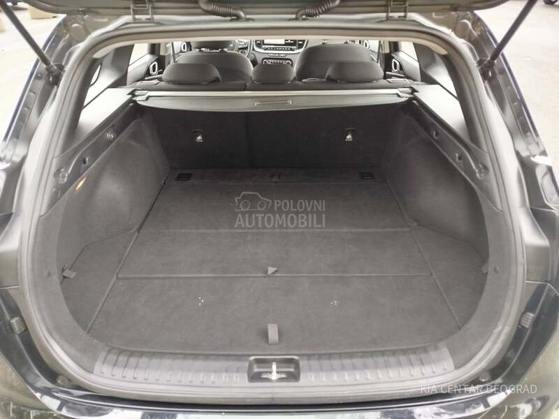 Kia cee`d sw 1.5 T-GDI BUSINESS