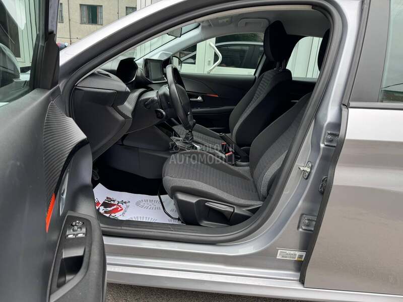 Peugeot 208 1.2 B