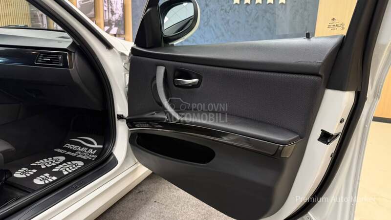 BMW 318 //2.0D//SPORT//NOV