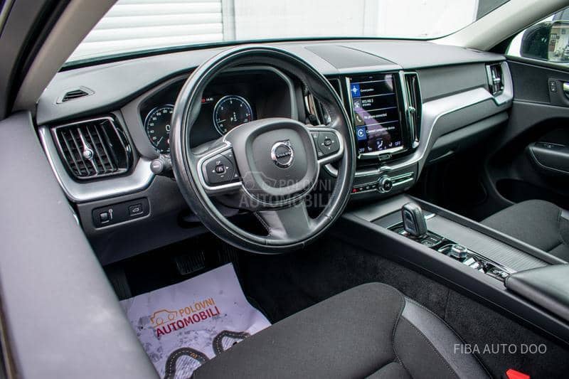 Volvo XC60 B5 HYBRID AWD