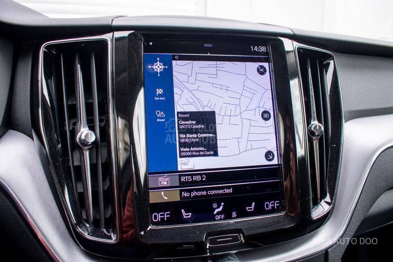 Volvo XC60 B5 HYBRID AWD