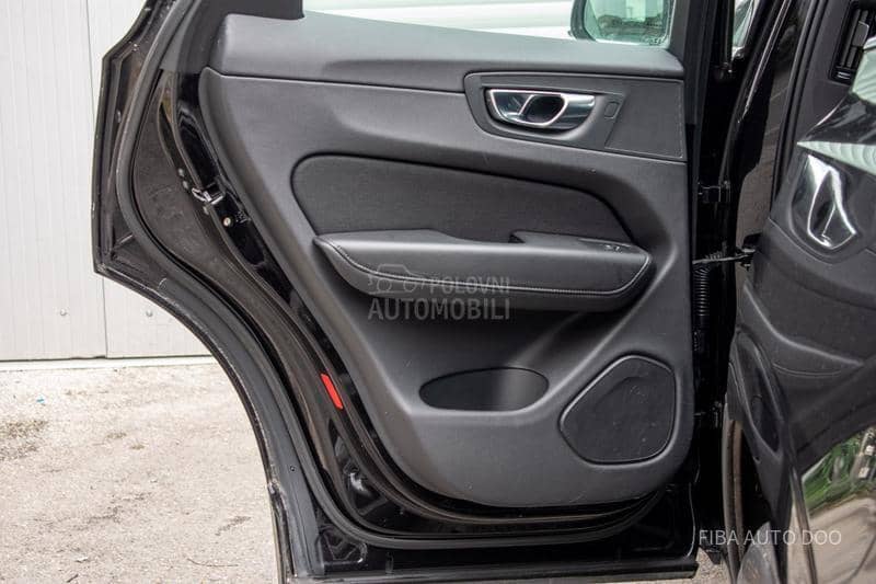 Volvo XC60 B5 HYBRID AWD