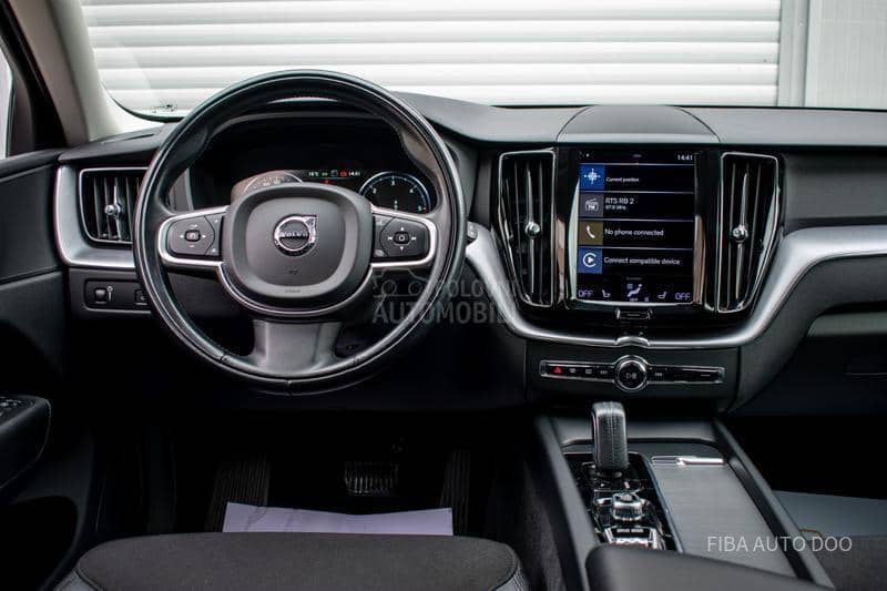 Volvo XC60 B5 HYBRID AWD