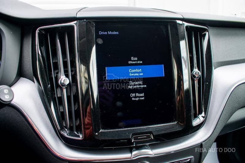 Volvo XC60 B5 HYBRID AWD