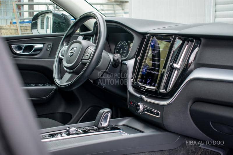 Volvo XC60 B5 HYBRID AWD