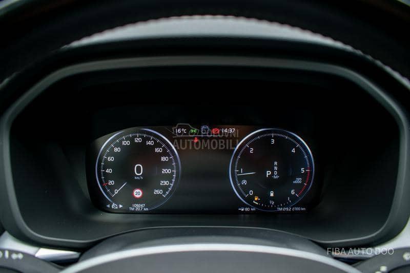 Volvo XC60 B5 HYBRID AWD
