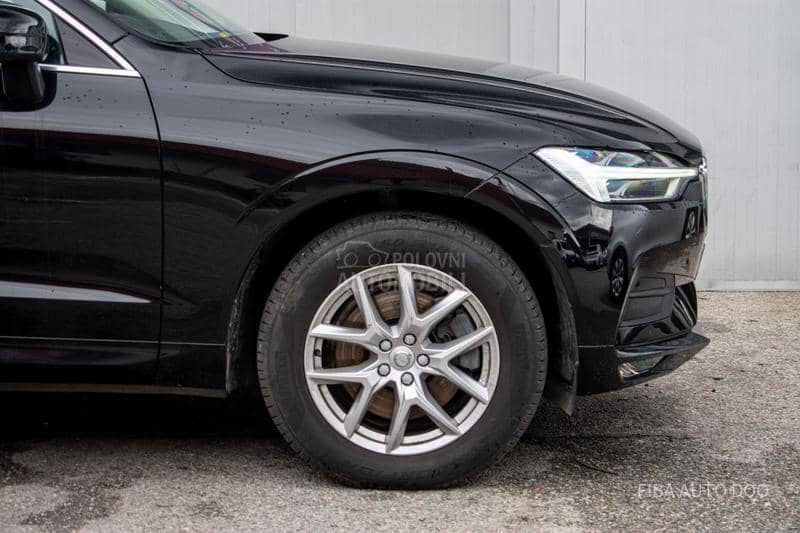 Volvo XC60 B5 HYBRID AWD