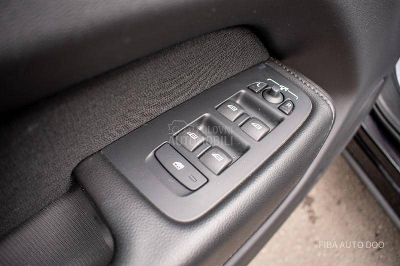 Volvo XC60 B5 HYBRID AWD