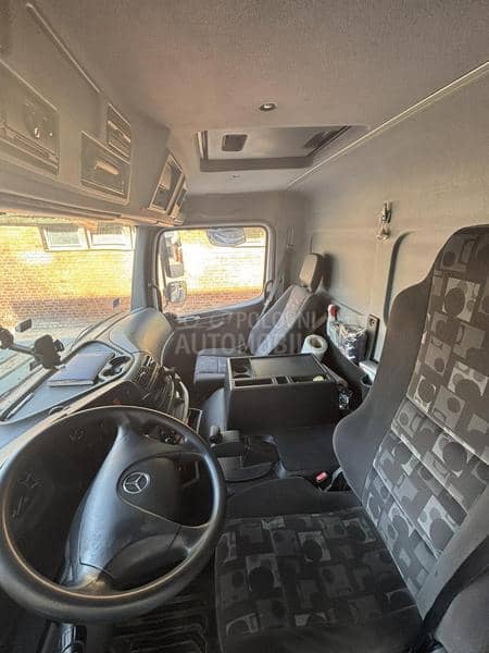 Mercedes Benz Axor 1823