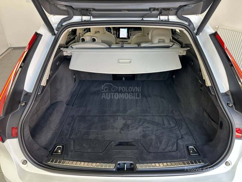 Volvo V90 Cross Country 