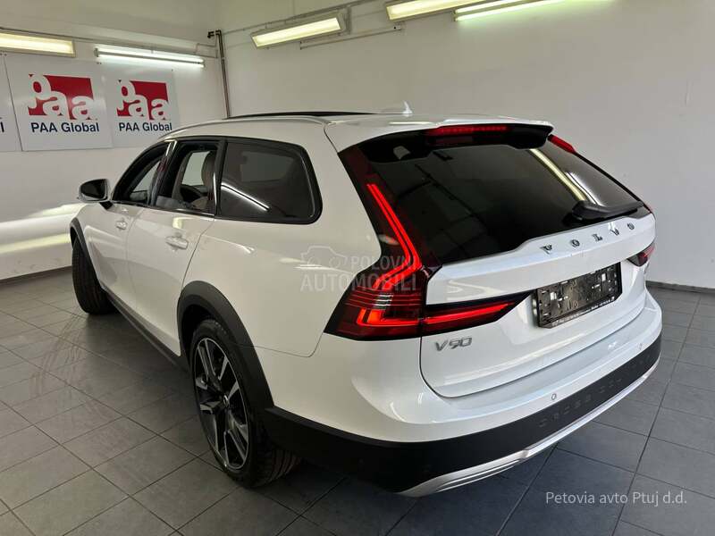 Volvo V90 Cross Country 