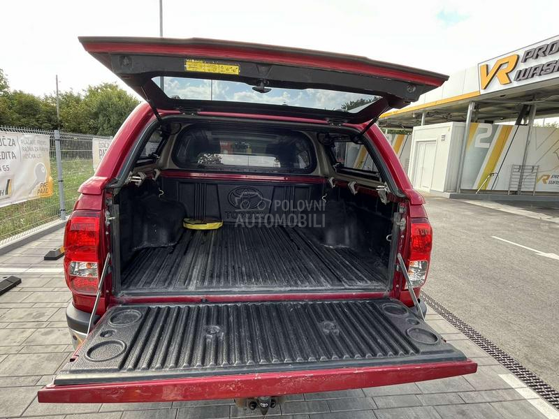 Toyota Hilux 2.4 D-4D 4X4