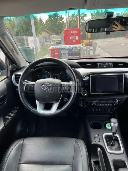 Toyota Hilux 2.4 D-4D 4X4